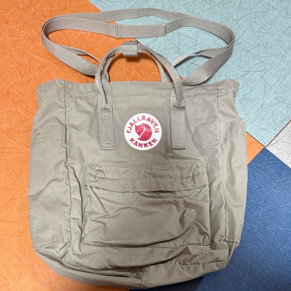 Fjallraven, the Patch Logo Kanken Convertible Totepack Backpack-Grey